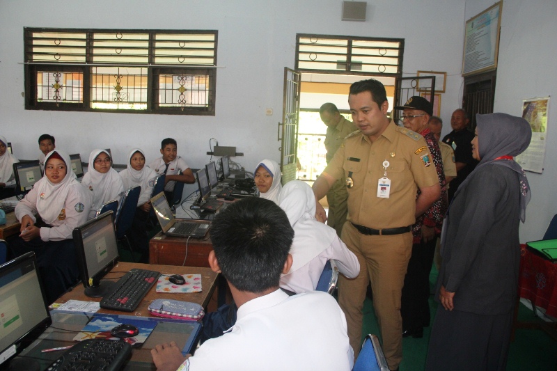 Pantauan UNBK Tingkat SMP, Semua Berjalan Lancar