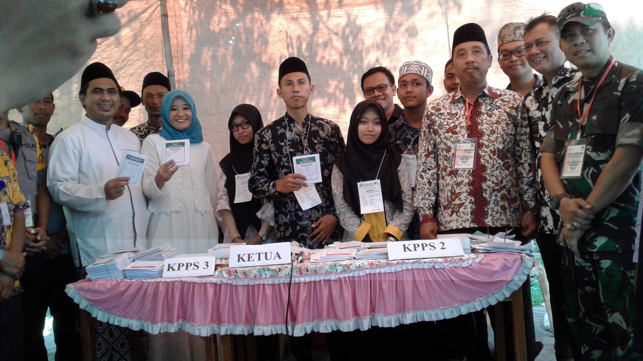 Usia Mencoblos, Bupati Pantau Pemilu di Tiga  Kecamatan