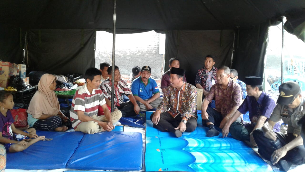 Bupati Temui Korban Kebakaran Banggi