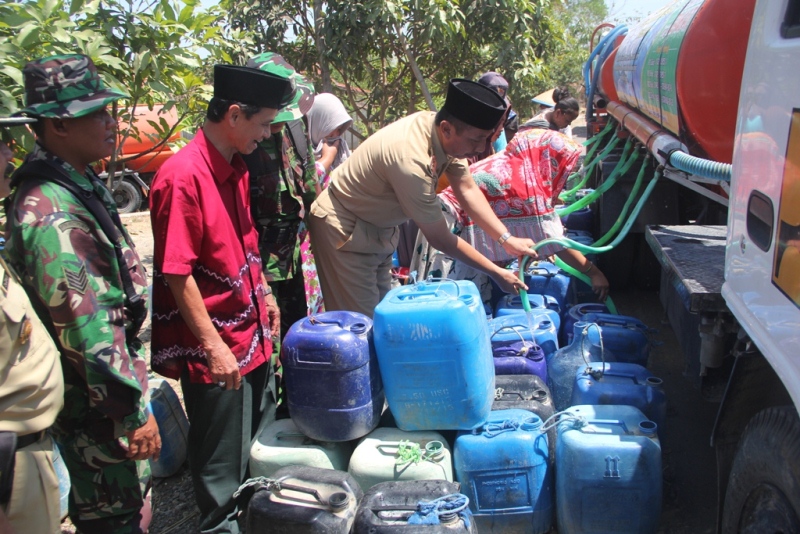 Pemkab  Rembang Siapkan 450 Tangki Air Untuk Kekeringan