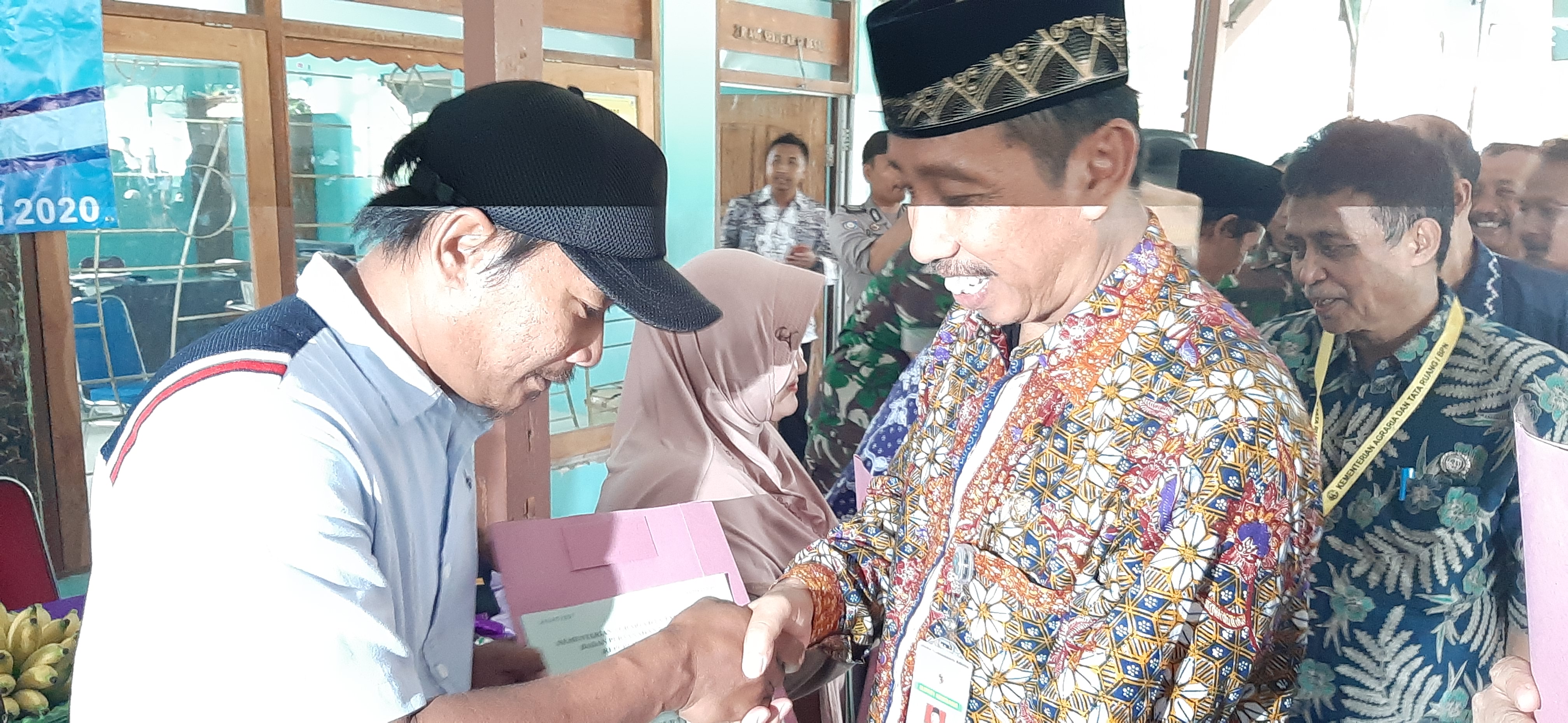 808 Bidang Sertifikat PTSL Dibagikan Ke Warga Sluke