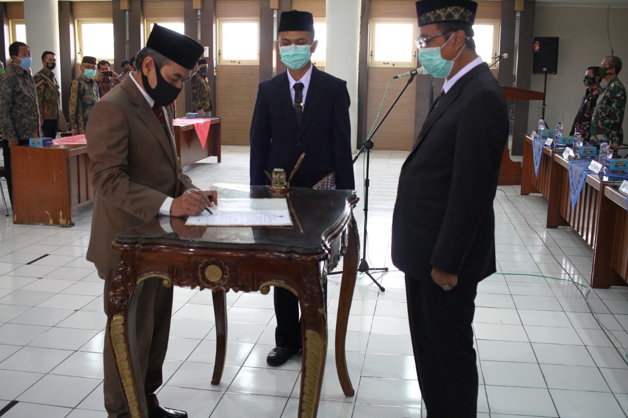 Achmad Mualif Resmi Dilantik Sebagai Penjabat Sekda
