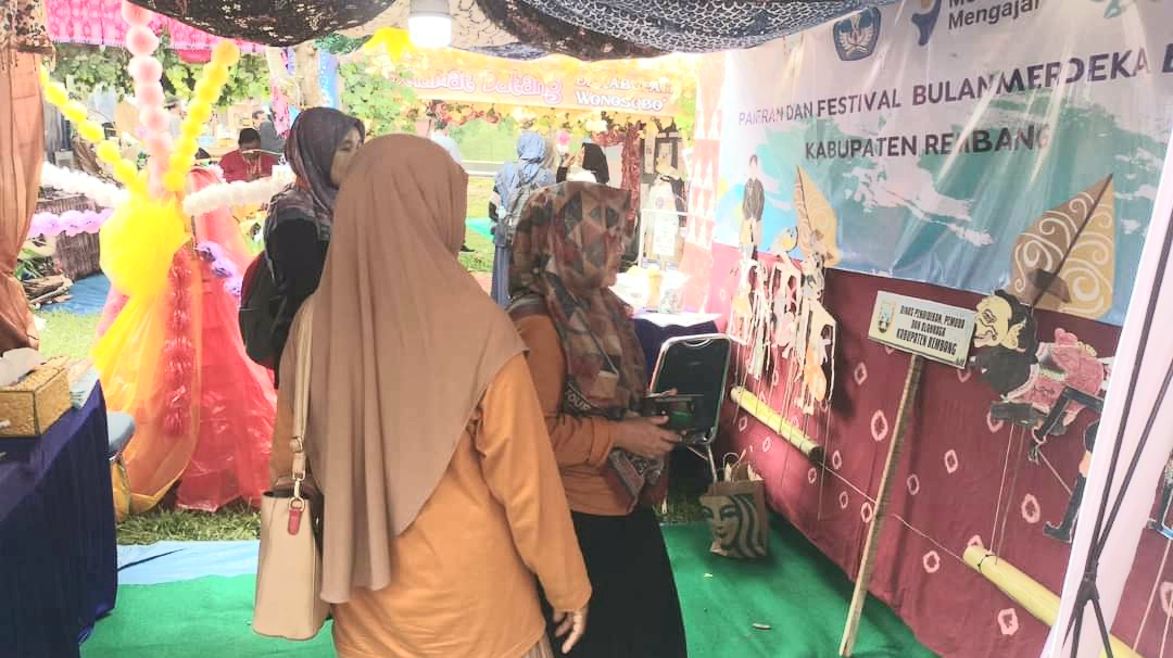 Tampil di  Festival Bulan Merdeka Belajar di Borobudur, SDN Ngemplak Ternyata Miliki Program Keren!