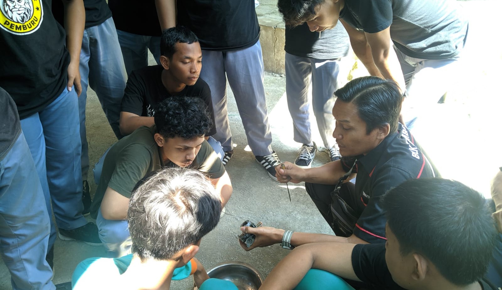 Tak Semua Lulusan SMA Melanjutkan Kuliah, BLK Rembang Latih Siswa SMAN 1 Sale