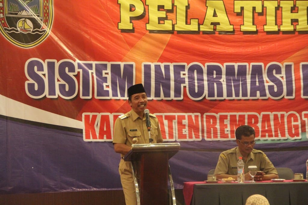 Pemkab Beri Pelatihan SID, Bupati Minta Desa Berikan Data Valid