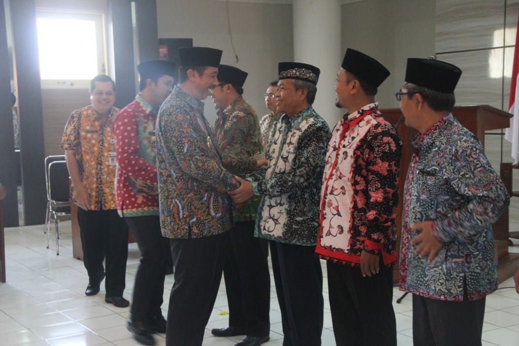 Bupati Lantik Dewan Pendidikan Yang Baru