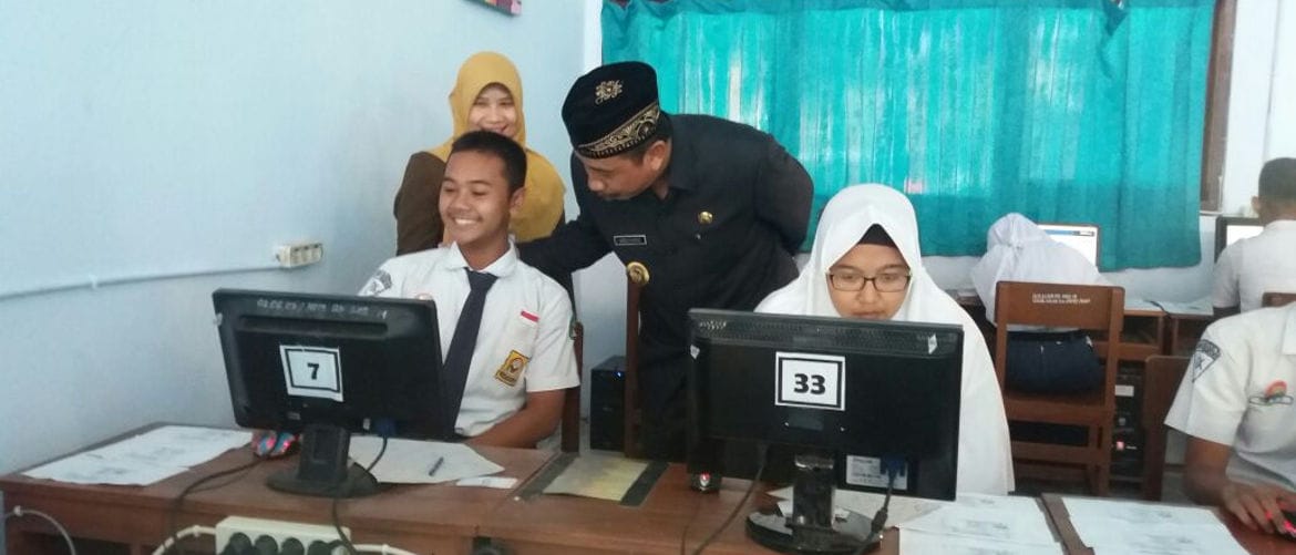 Pemkab Rembang Gelar Pantauan UNBK