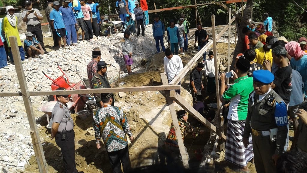 Pemkab Rembang Akan Bantu Pembangunan Masjid di Logede