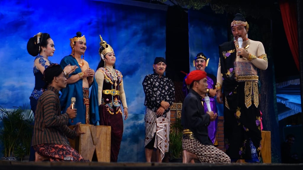 Main Kethoprak, Bupati Sisipkan Pesan