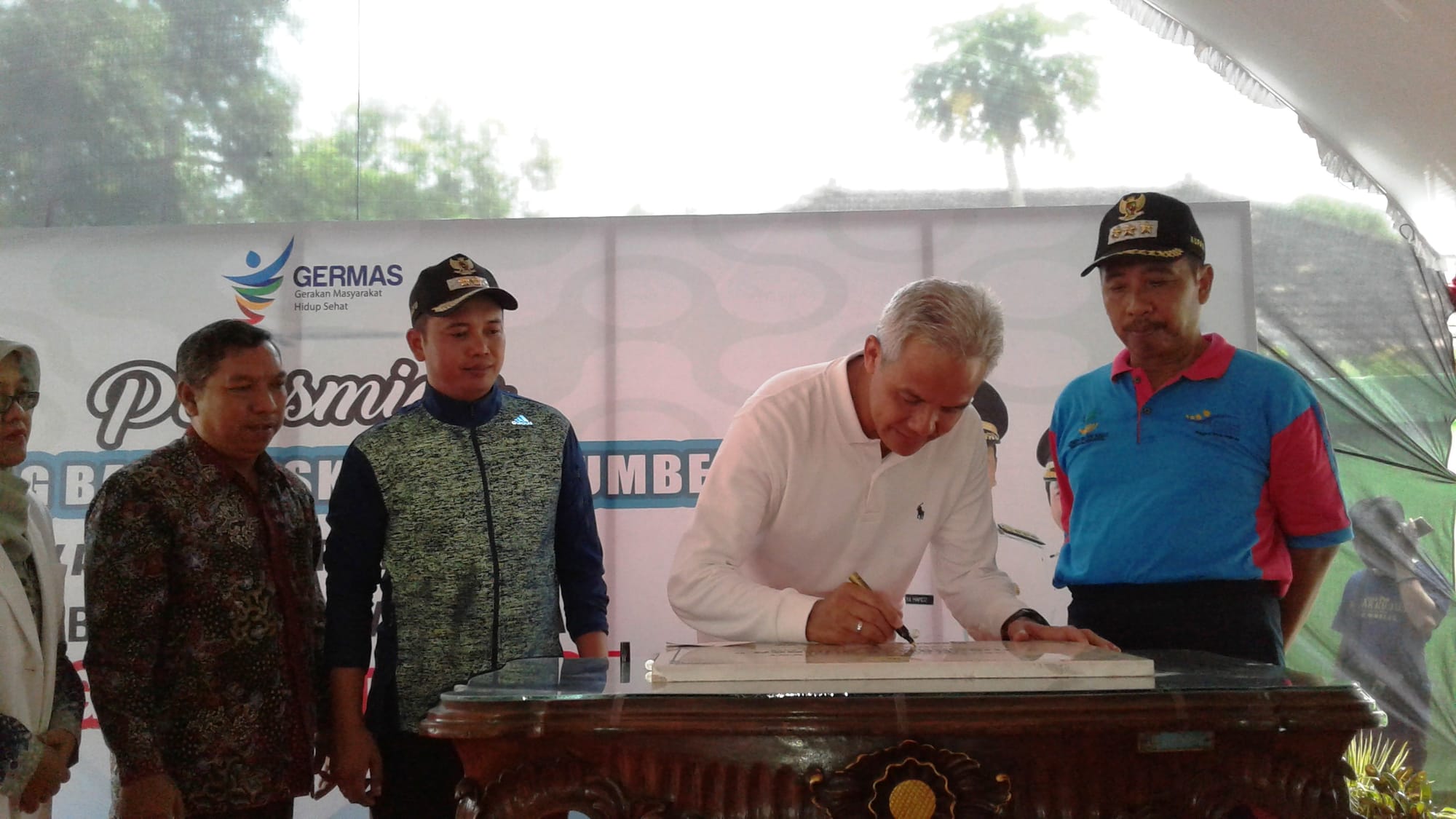 Gubernur Resmikan Gedung Baru Puskesmas Sumber