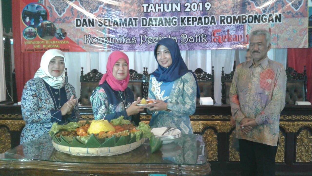 HUT Dekranasda Mengharap Petuah Komunitas Sekar Jagad