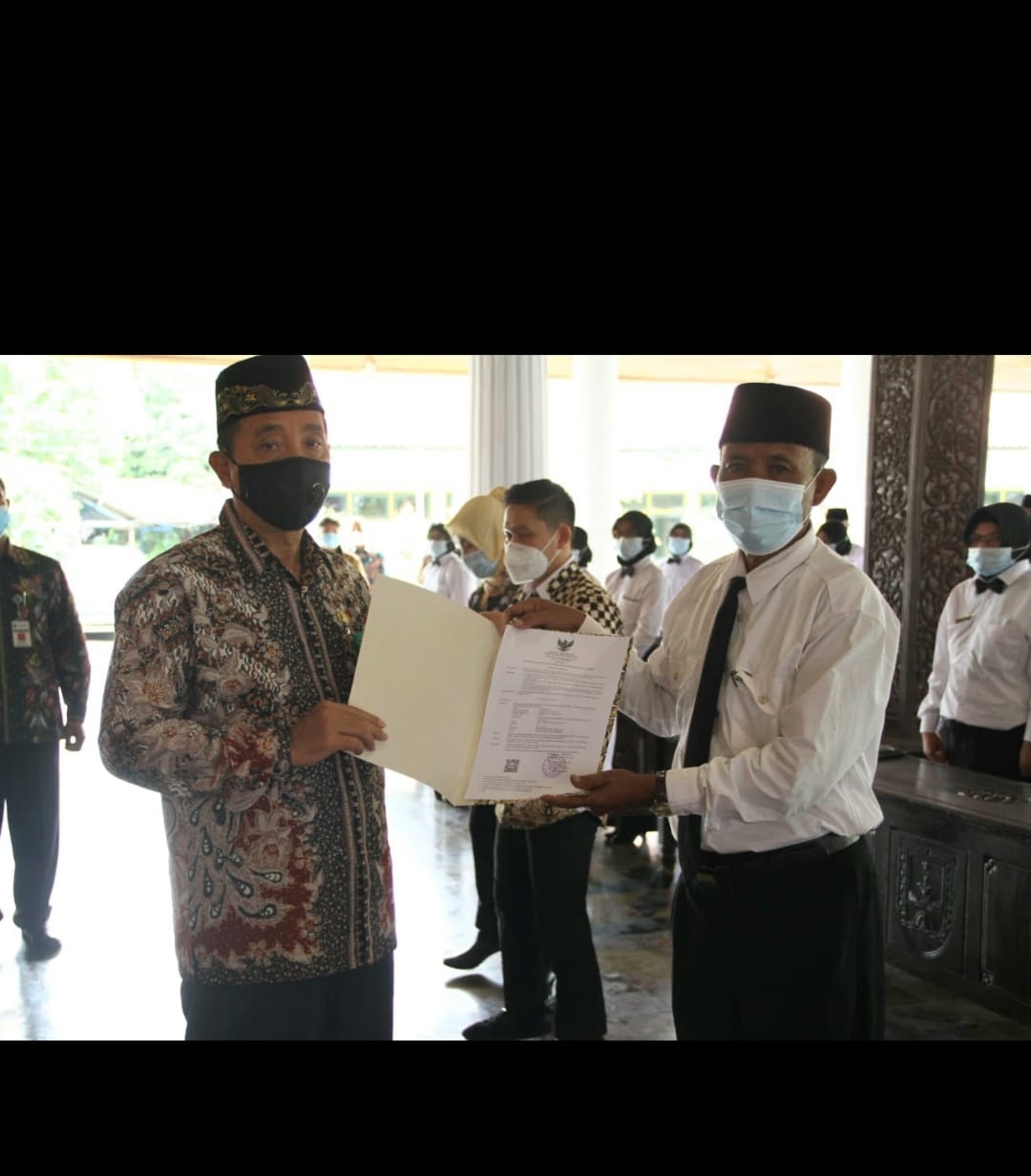 144 PPPK Terima SK, Bupati: Jangan Merasa Dibedakan Dengan PNS