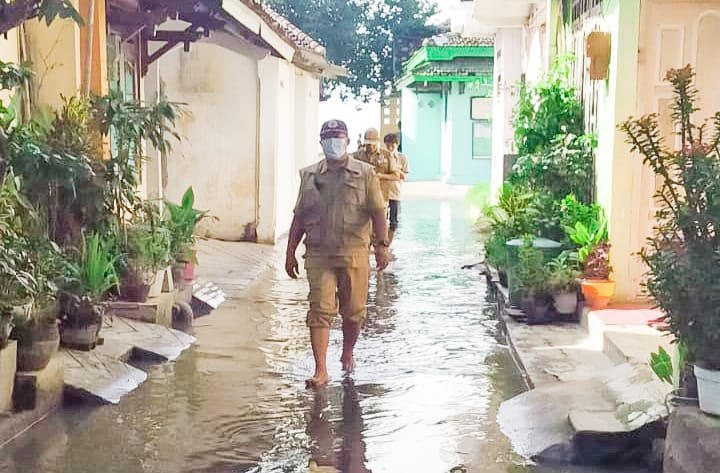 Beberapa Hari Terjadi Rob, Ratusan Rumah Warga Rusak