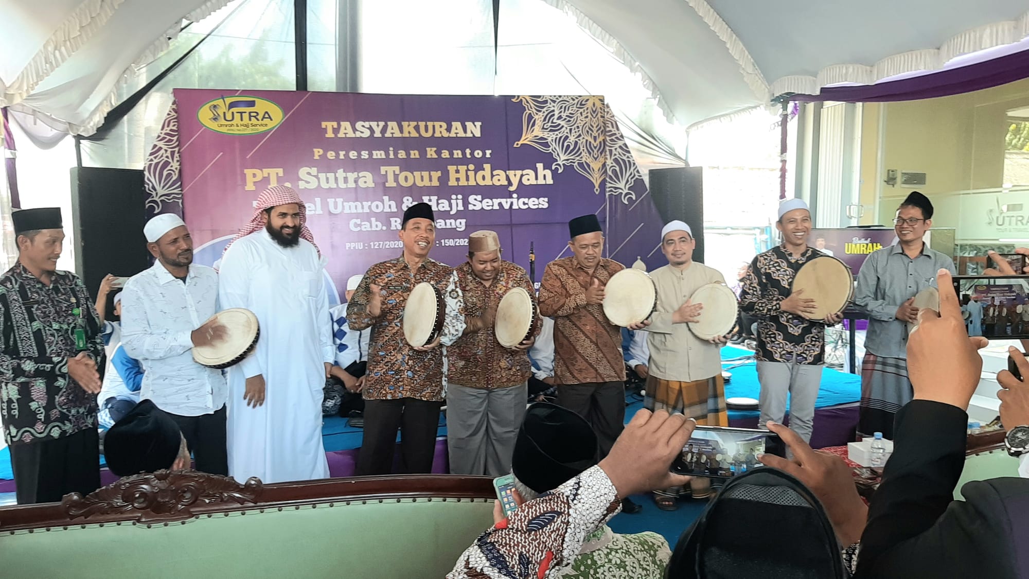 Resmikan Sutra Tour Milik Sang Anak, Bupati: Harus Profesional