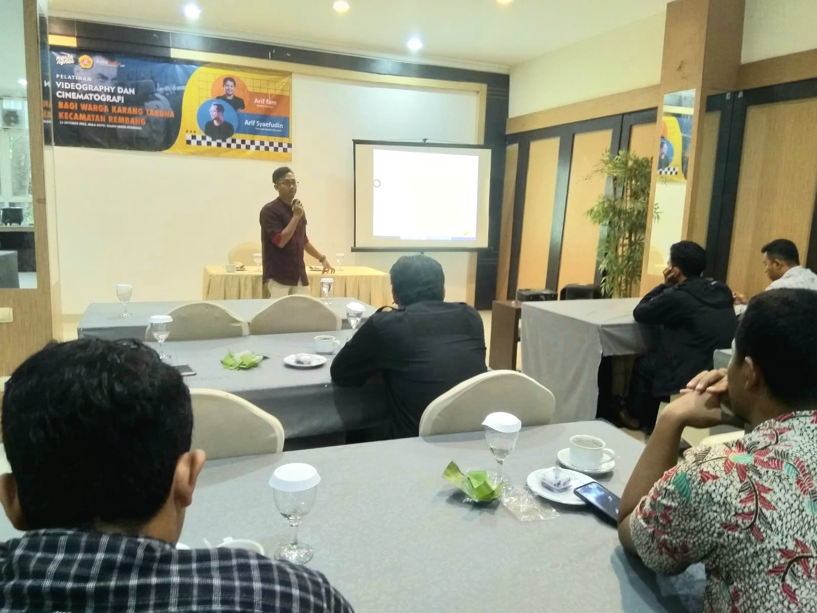 Pengurus Karangtaruna Dibekali Skill Videografi dan Sinematografi