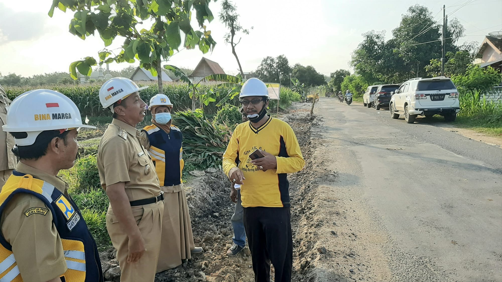 Cek Proyek Jembatan Temperak, Bupati: Cuaca Cerah Bisa Tambah Pekerja