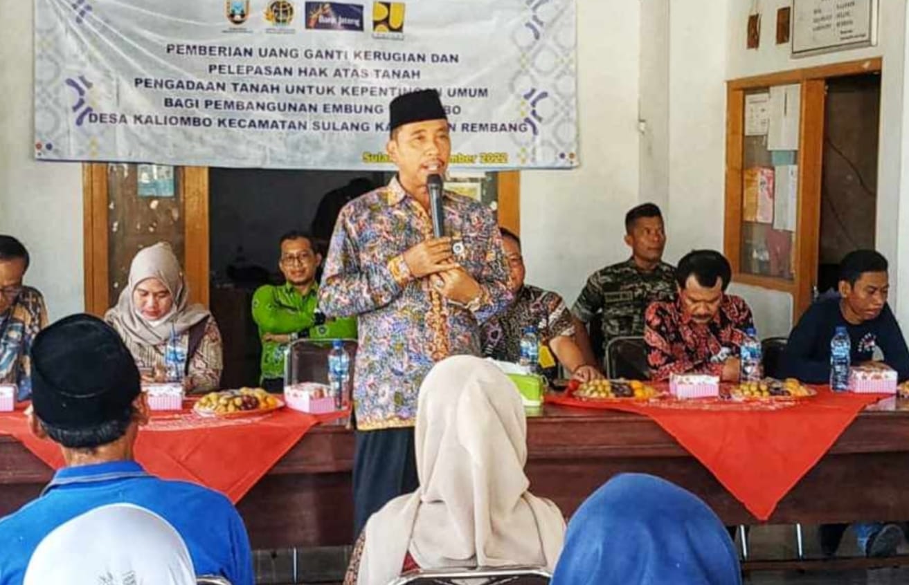Pemkab Serahkan Pembayaran Pembebasan Lahan Untuk Embung Kaliombo