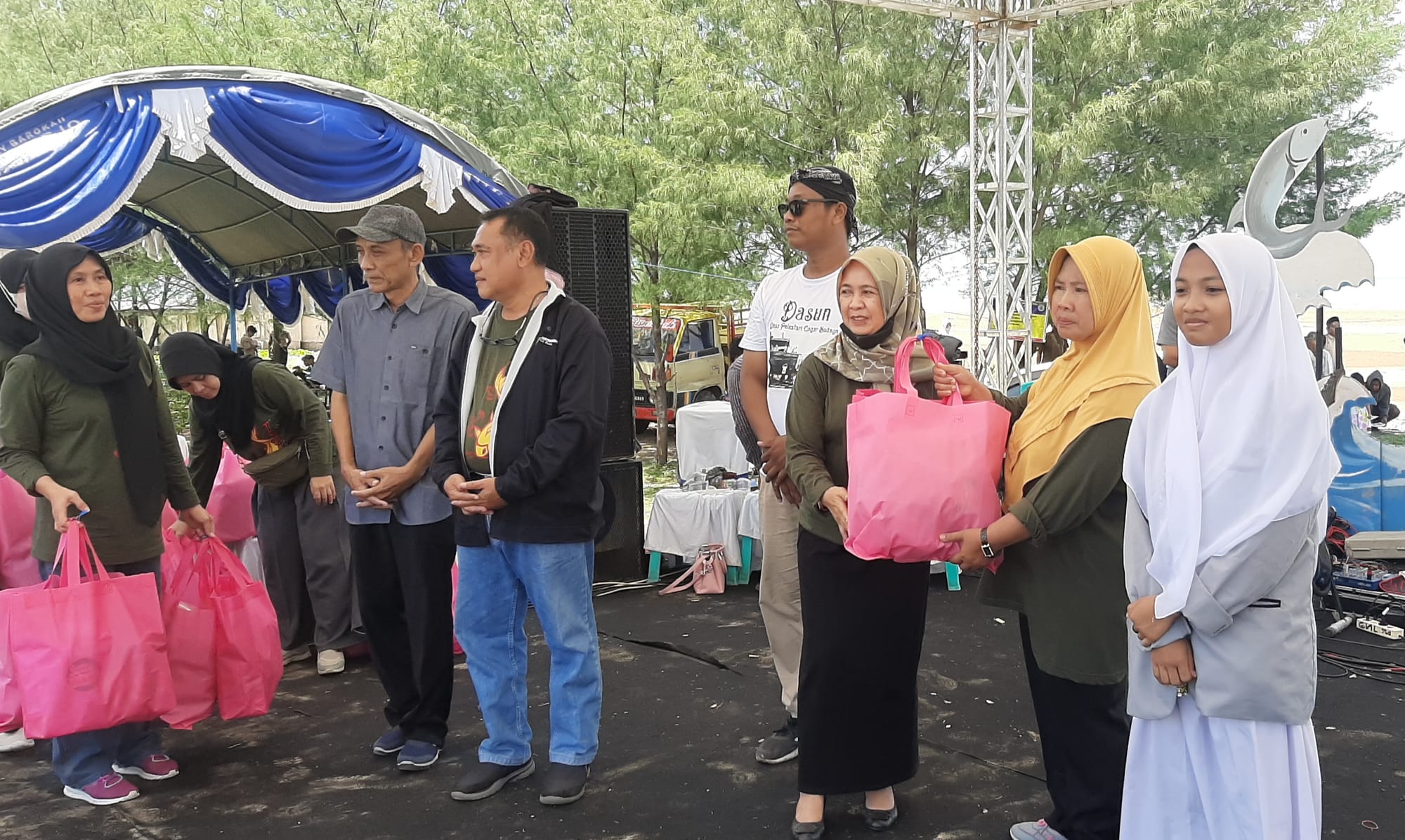 Emak-Emak Membumbui Nusantara, 2000 Porsi Ludes Tak Kurang 20 Menit