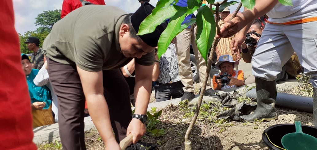 Wagub, Bupati dan Wabup Tanam Bersama di Sudo