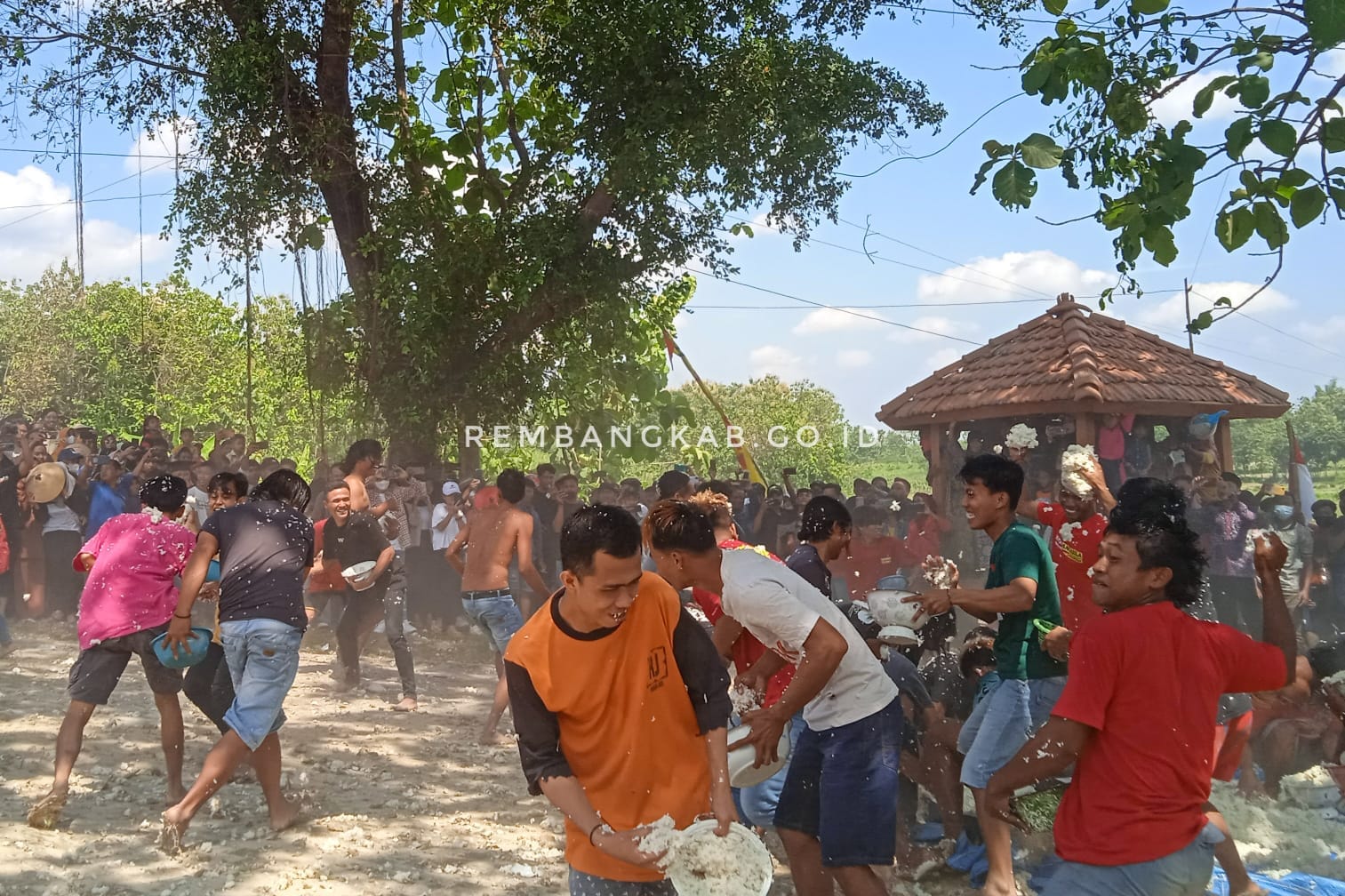 Tawur Nasi, Tradisi Tolak Bala Warga Pelemsari