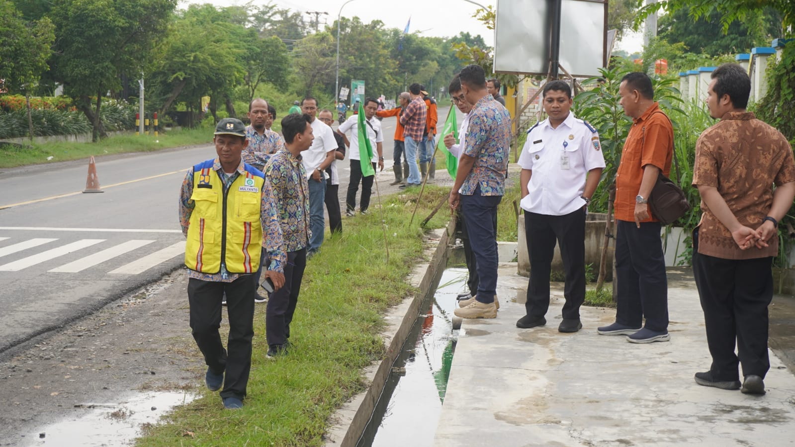 Dua Langkah Penanganan Titik Banjir di Jalan Rembang-Blora
