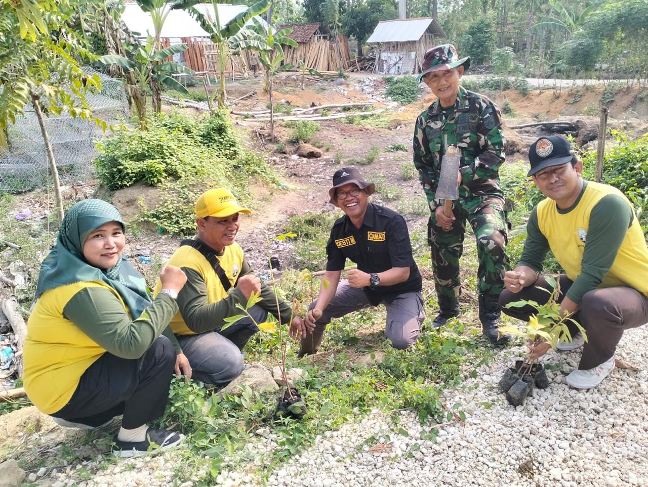 Dukung Ketahanan Pangan dan Mitigasi Bencana, Ratusan Bibit Sukun Ditanam di Kuangsan