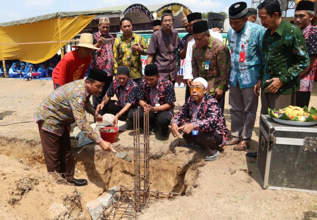 Bupati Ajak Semua Elemen Sekolah Sumbang Pembangunan Mushola